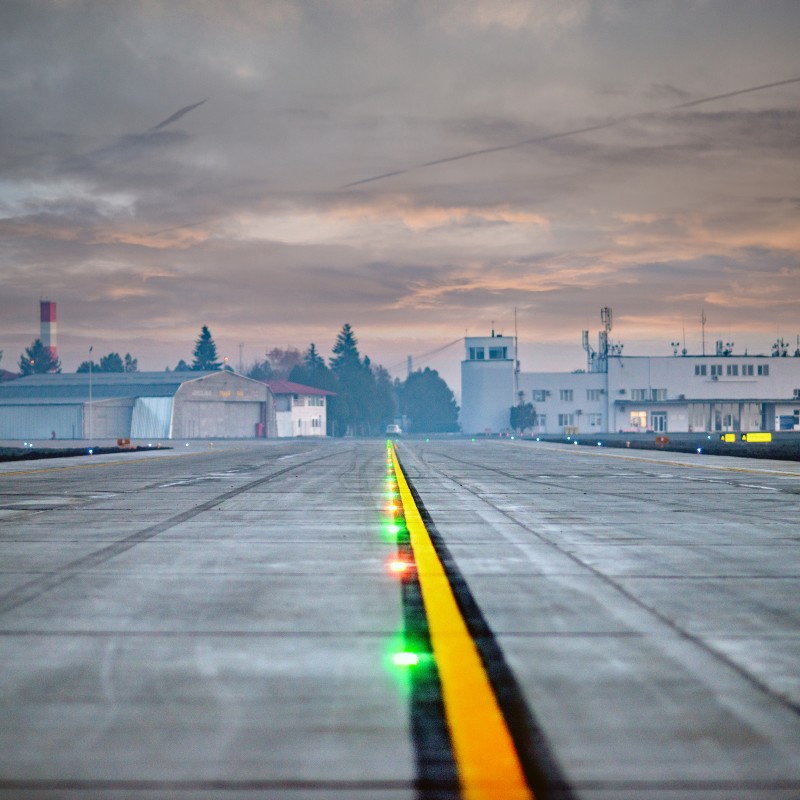 Lucrări aeroportuare